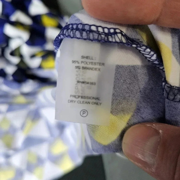 Calvin Klein 2X Blue White Sleeveless Geometric Artsy Career MOD Preppy Blouse - Picture 7 of 9